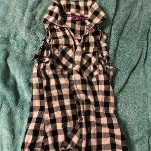Luxurie Button-Up Black White Grey Checkered Vest
